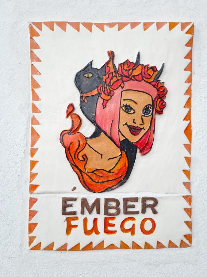 Suite Ember-Fuego Soportujar Εξωτερικό φωτογραφία